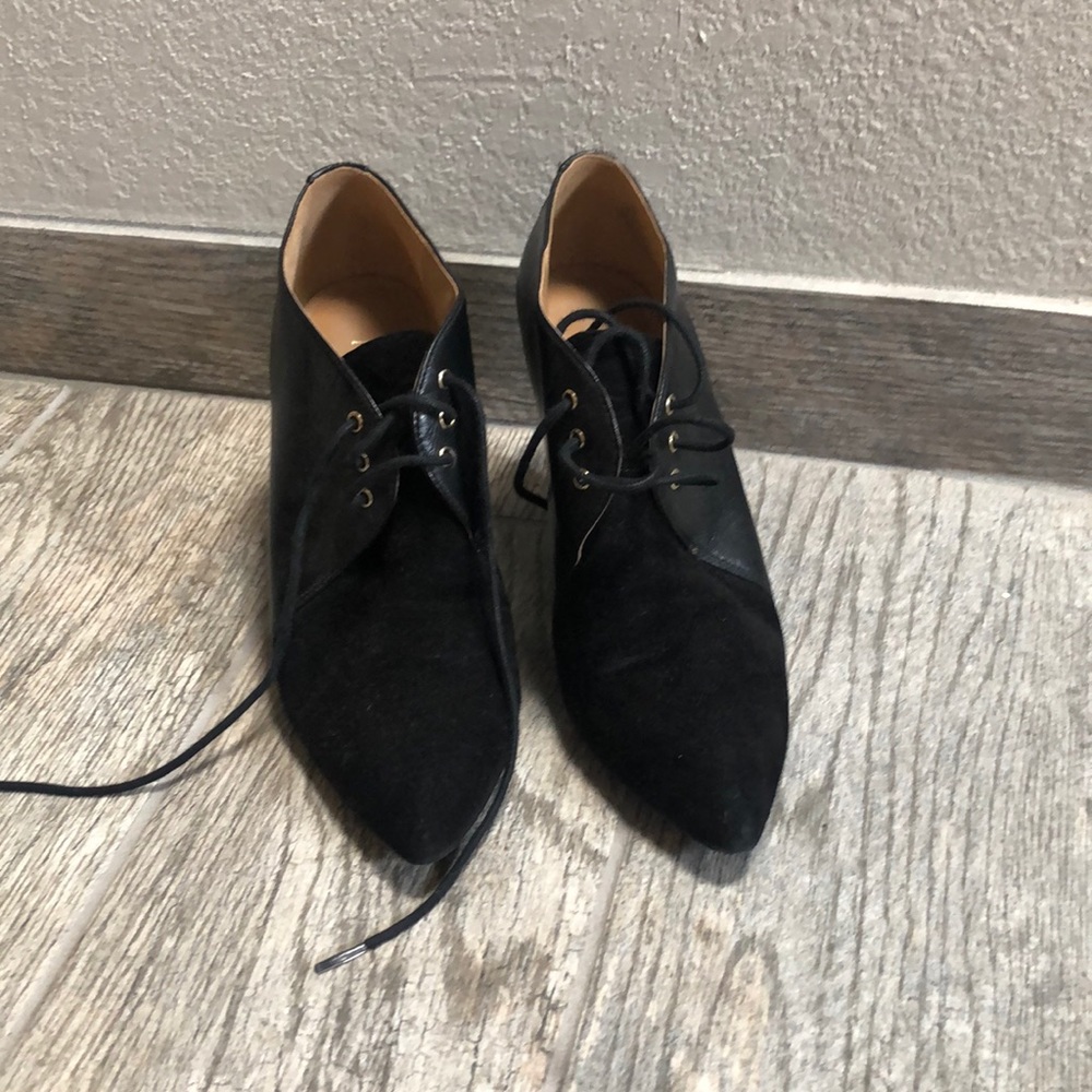 Nine West size 7 Black Booties